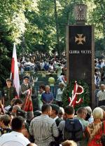 W ubiegłym roku obchody rocznicy wybuchu Powstania Warszawskie-go zakłóciły incydenty związane  z obecnością polityków
