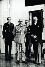 Audiencja dla włoskiego ambasadora. Pierwszy z lewej stoi Józef Beck