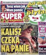 Ryszard Kalisz drzemiący we własnym ogródku („SE”, 31.07.2008)