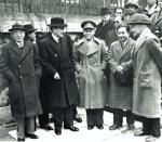 Delegacja birmańska podczas rozmów  w Londynie z premierem Attlee – w środku gen. Aung San, 1947 r. 