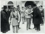 Polscy i francuscy dyplomaci oraz wojskowi podczas spotkania w stolicy Polski w 1927 roku