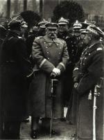 Uroczystości z okazji Święta Niepodległości, Warszawa, plac Józefa Piłsudskiego 11 listopada 1932 r. Fotografował Witold Pikiel (1895–1943)