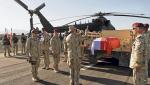 Wczoraj rano poległego  w walce kapitana Daniela Ambroziń-skiego pożegnano  w polskiej bazie w Ghazni