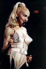 Blond Ambition Tour 1990  bojowniczka  o wolny seks