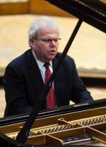 Emanuel Ax jak zawsze grał stylowo