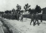 Drużyna Strzelców na ćwiczeniach w Zakopanem w 1913 r. Na czele Józef Piłsudski i Kazimierz Sosnkowski 