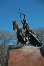 Posąg króla Władysława Jagiełły stojący obecnie w nowojorskim Central Parku 