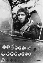 Stanisław Skalski w kabinie samolotu Mustang w 1944 r.