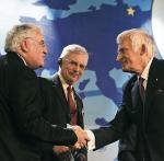 Prof. Jerzy Buzek powiedział, że  symbolem solidarności europejskiej jest wspólna polityka regionalna / Prof. Jerzy Buzek said that the joint regional policy is a symbol of European solidarity