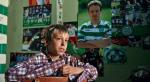 W swoim pokoju Damian (Rafał Garnecki) stworzył kącik kibica Celtic Glasgow. Trzyma tu m.in. plakaty „taty”
