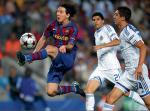 Barcelona – Dynamo 2:0. Messi (przy piłce) strzelił pierwszego gola.  O pozostałej części wieczoru wolałby zapomnieć