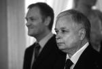 Po co Lech Kaczyński zorganizował spotkanie w Belwederze po wybuchu afery hazardowej? Potwierdził tym tylko tezę Donalda Tuska, że to PiS i prezydent rozpętali tę wojnę. Na zdjęciu obaj politycy 9 czerwca 2009 r.