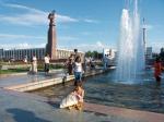 Plac Wolności w Biszkeku zdobi statua anioła. Stoi na cokole, który wcześniej zajmował Lenin 