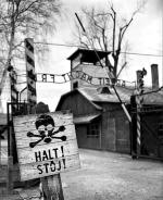 250 rodzin wywłaszczonych w związku z budową obozu Auschwitz-Birkenau złożyło wnioski  w 2001 r. i dostało pieniądze od Fundacji Polsko-Niemieckie Pojednanie. Nie wszyscy jednak zdążyli załatwić formalności