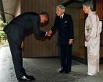 Swą azjatycką podróż Barack Obama rozpoczął w Japonii, gdzie w sobotę został przyjęty przez cesarza Akihito i cesarzową Michiko