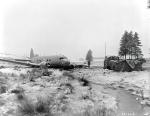 Amerykański samolot transportowy Dakota rozbity pod Bastogne, koniec grudnia 1944 r. 