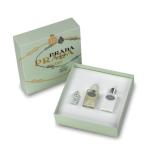 Zestaw PRADA Milano Infusion D’Iris. Nowy zapach Miucci Prady symbolizuje klasyczną kobiecość i nowoczesną zmysłowość. W eleganckim pudełku znajdziemy wodę perfumowaną i balsam do ciała. Cena: 299 zł