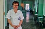 Komisja Europejska pozwoliła, by studia uzupełniające dla pielęgniarek trwały tylko rok. Na zdjęciu Alina Staszkiewicz z Łodzi