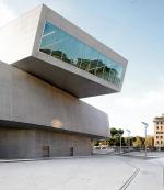 Budynek MAXXI projektu Hadid wzbudza skrajne emocje wśród krytyków i rzymian