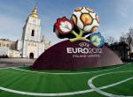 Logotyp Euro 2012 ustawiono przed piękną cerkwią Michała Archanioła