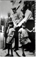 Józef Piłsudski z córkami w Druskiennikach. 1924 rok 