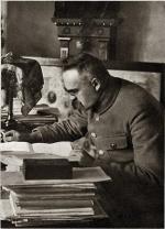 Józef Piłsudski w Sulejówku w 1925 r.
