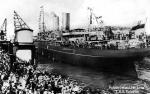 S/s „Polonia”, który przed wojna przewoził również pielgrzymów i osadników żydowskich z Polski, witany u nabrzeży portu w Hajfie