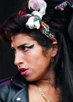 Demoniczne oczy Amy Winehouse, wokalistki soulowej, 40 lat później