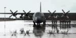 Siły Powietrzne mają wciąż tylko jeden hercules C-130, który stacjonuje  na lotnisku  w Powidzu  (na zdjęciu)