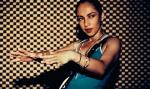 Sade Adu pochodzi z Nigerii, dorastała w Wielkiej Brytanii, jest trzykrotną laureatką Grammy