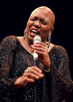 Dee Dee Bridgewater całkowicie zawładnęła publicznością  w Bielsku-Białej