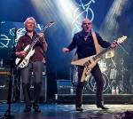  Muzyka Wishbone Ash to połączenie hard rocka i elementów muzyki progresywnej