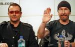 Bono i The Edge, gitarzysta grupy U2  