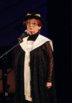 Barbara Krafftówna zaśpiewa  m.in. piosenki Starszych Panów