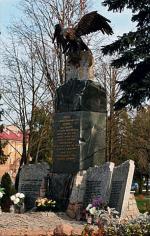 Pomnik ku czci kpt.  Kazimierza Kamieńskiego „Huzara”  w Wysokiem Mazowieckim
