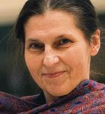Joanna  Puzyna-Krupska  - przewodnicząca Związku Dużych Rodzin Trzy Plus absolwentka KUL. pracowała z osobami upośledzonymi. Mama siedmiorga dzieci