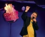 Grzegorz Halama rozśmiesza w programie Comedy Central „Hu jak Humor” (fot: Min Zięba)