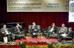 Debata podczas forum na Zamku Książąt Pomorskich w Szczecinie  