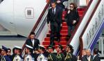 Nicolas Sarkozy przybył do Pekinu z żoną Carlą Bruni