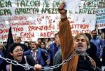 Demonstracja w stolicy Grecji przeciw zapowiedzi cięcia pensji