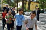 Dzieci ze szkoły w Laskach czekają na salę do hipoterapii i zaplecze sportowe