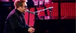 Ogólnoświatową sprzedaż albumów Eltona Johna szacuje się na 250 milionów, co zapewnia mu rangę The Beatles, Presleya, Jacksona, Abby i Queen