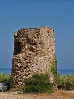 Wieża strażnicza na zachodnim wybrzeżu Hiszpanii – z takich wież wypatrywano statków piratów berberyjskich