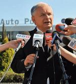 Jarosław Kaczyński przed fabrykę w Tychach zajechał wczoraj wyprodukowanym tam fiatem pandą