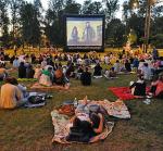 Kino na powietrzu – połączenie seansu i pikniku 