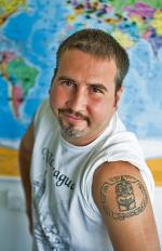 Wiceburmistrz Ryszard Modzelewski przywiózł z wakacji tatuaż