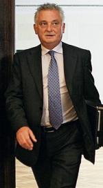 Mirosław Drzewiecki, były minister sportu.  Z jego inicjatywy resort zawiadomił Ministerstwo Finansów o rezygnacji z tzw. dopłat,  o co zabiegała branża hazardowa
