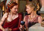 Lucy Lawless (z lewej)  i Viva Bianca  w serialu „Spartakus: Krew i piach”