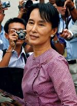 Opozycjonistka Aung San Suu Kyi spędziła w areszcie domowym w sumie 15 lat / fot: Khin Maung Win