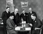 Gra w szachy była w międzywojniu jedną z najpopularniejszych dyscyplin sportowych.